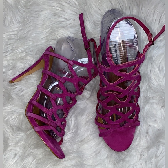 Steve Madden Pink heels - Picture 2 of 7